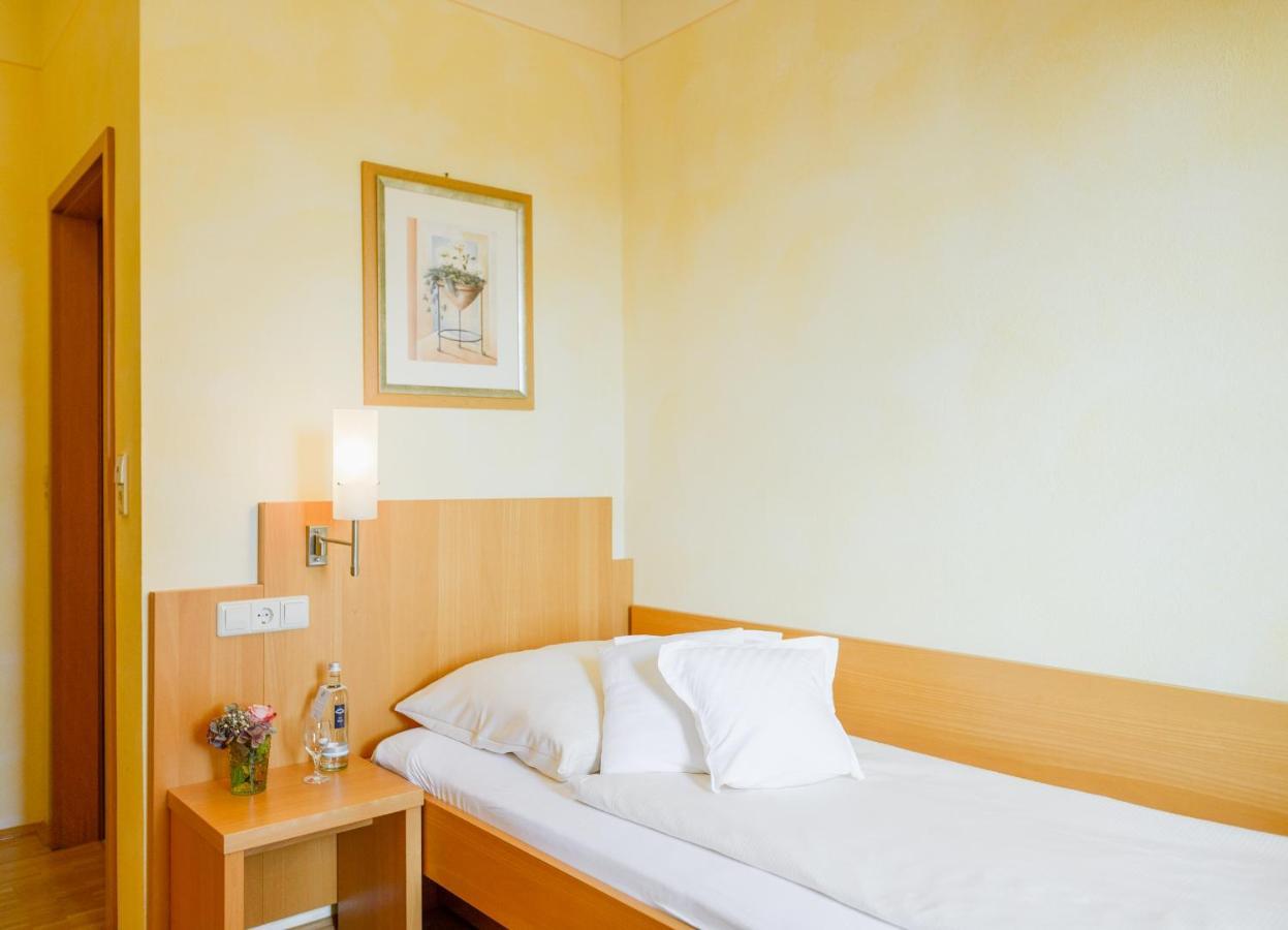 Hotel Kollektur Zellertal Екстериор снимка